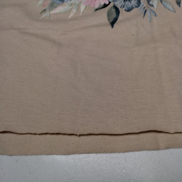 Trust The Universe Shirt Medium Cropped Im An Angel Floral Studded Crop Top Tan - Picture 15 of 15